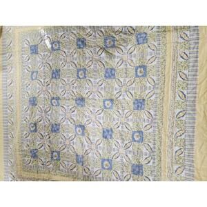 Vintage Handcrafts Reversible Twin/Full Quilt and 2 Standard Quilted Pillowcases